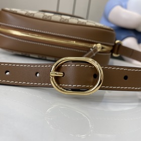 Новинка Мини-сумка через плечо из серии Gucci Blondie Новая сумка