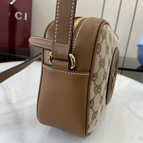 Новинка Мини-сумка через плечо из серии Gucci Blondie Новая сумка