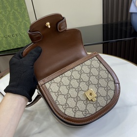 Новинка Мини-сумка Gucci Horsebit 1955. Серия Gucci Horsebit 1955