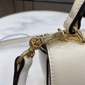 Новинка Мини-сумка Gucci Horsebit 1955. Серия Gucci Horsebit 1955