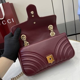 Оригинальная кожа Новинка Мини-сумка GG Marmont стеганым узором. 