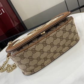 Новая модель Мини-сумка через плечо из серии Gucci Blondie Новая 