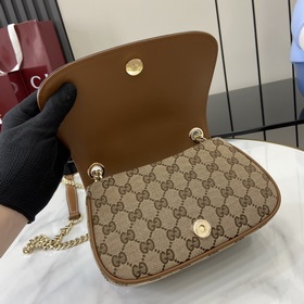 Новая модель Мини-сумка через плечо из серии Gucci Blondie Новая 