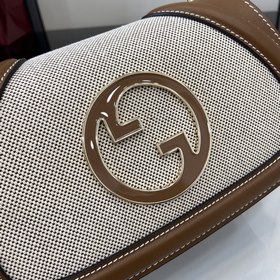 Новая модель Мини-сумка через плечо из серии Gucci Blondie Новая 