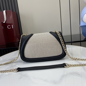 Новая модель Мини-сумка через плечо из серии Gucci Blondie Новая 