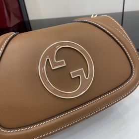 Новая модель Мини-сумка через плечо из серии Gucci Blondie Новая 