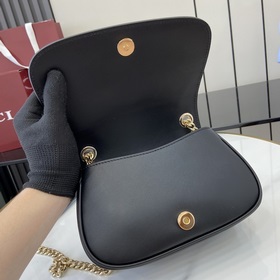 Новая модель Мини-сумка через плечо из серии Gucci Blondie Новая 