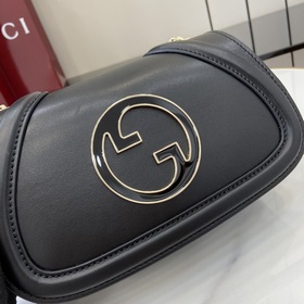 Новая модель Мини-сумка через плечо из серии Gucci Blondie Новая 
