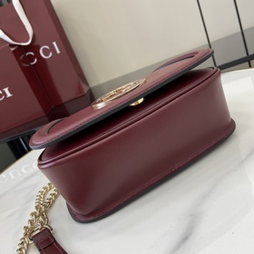 Новая модель Мини-сумка через плечо из серии Gucci Blondie Новая 