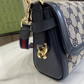 【Новинка】 Маленькая сумка через плечо из серии Gucci Luce. Сумкиз