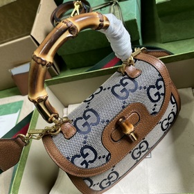 Сумка Gucci Bamboo 1947 из серии Bamboo — это классический элемен