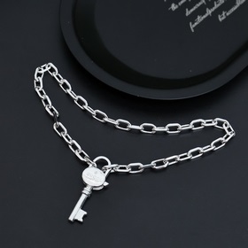 GUCCI Trademark серия брелок для ключей с цепочкой, размер 16-18-