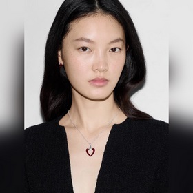 GUCCI Gucci Heart серия кулон-колье [Анкора красный]