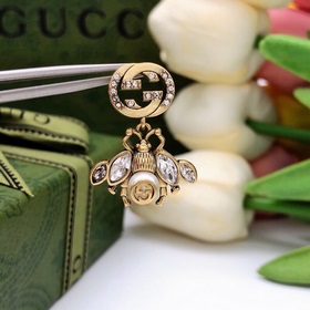 Gucci Гуччи серьги-гвоздики с пчелками в ретро-стиле, с особо бле
