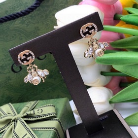 Gucci Гуччи серьги-гвоздики с пчелками в ретро-стиле, с особо бле