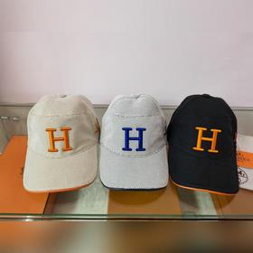 Hermes отгрузил холст, который отличается высоким качеством и при
