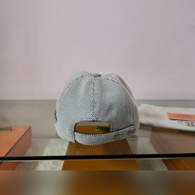 Hermes отгрузил холст, который отличается высоким качеством и при