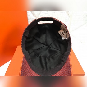 Hermes отгрузил холст, который отличается высоким качеством и при