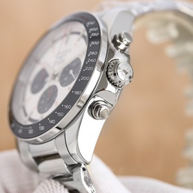 【Новинка】 Часы Longines LONGINES-Longines Conquest с уникальным д
