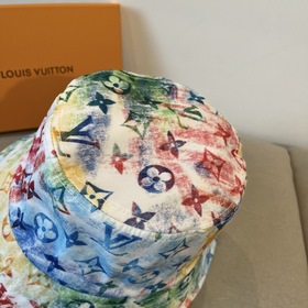 Бейсболка Louis Vuitton Новая бейсболка LV, тщательно изготовленн