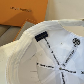 Бейсболка Louis Vuitton Новая бейсболка LV, тщательно изготовленн