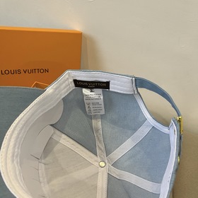 Бейсболка Louis Vuitton Новая бейсболка LV, тщательно изготовленн