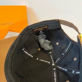 Бейсболка Louis Vuitton Новая бейсболка LV, тщательно изготовленн
