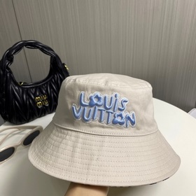 LV Tyer выпустила совместную коллекцию двусторонних кепок в стиле