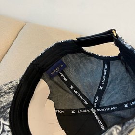 Бейсболка Louis Vuitton Новая бейсболка LV, тщательно изготовленн