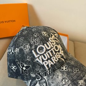 Бейсболка Louis Vuitton Новая бейсболка LV, тщательно изготовленн