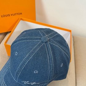 Бейсболка Louis Vuitton Новая бейсболка LV, тщательно изготовленн