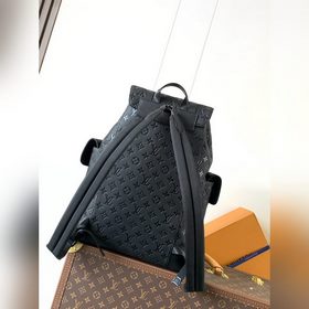 M55699 Черный прессованный кожаный рюкзак с кодом 163c. Функциона