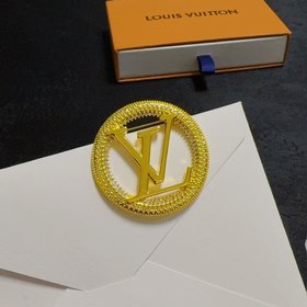 Louis Vuitton Луи Виттен представляет новую модель золотой броши 