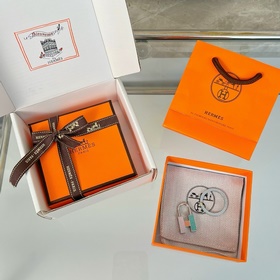 Новый товар в наличии, семь цветов наличии Hermès Cadenas Quizz R