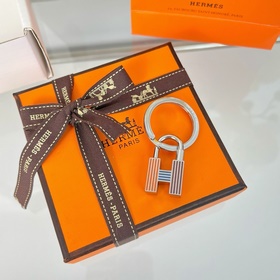 Новый товар в наличии, семь цветов наличии Hermès Cadenas Quizz R