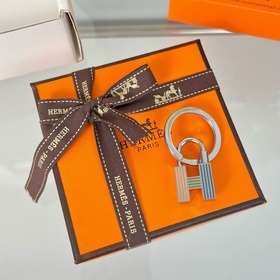 Новый товар в наличии, семь цветов наличии Hermès Cadenas Quizz R