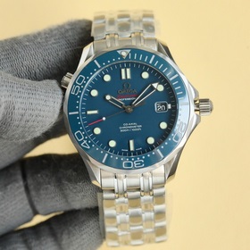 Серия Omega Seamaster 300M, с усовершенствованными деталями, таки