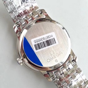 Часы Omega Seamaster. Изысканный тонкий корпус в сочетании с лако