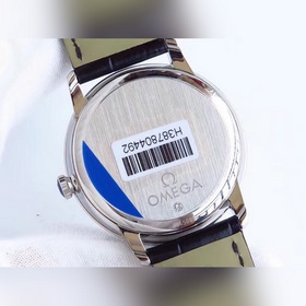 Часы Omega De Ville. Элегантный тонкий корпус в сочетании с лакон