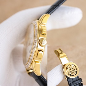Patek Philippe впечатляет своим появлением. Диаметр циферблата 42