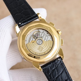 Patek Philippe впечатляет своим появлением. Диаметр циферблата 42