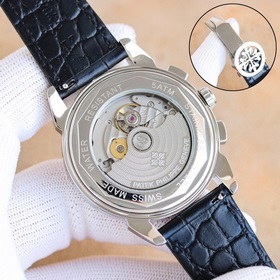 Patek Philippe впечатляет своим появлением. Диаметр циферблата 42