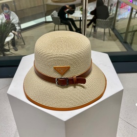 【PRADA】 Новая модель 2023 года： соломенная шляпа с кожаным ремнем