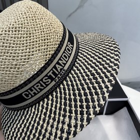 PRADA Пальто, шляпа в стиле знатной дамы, изготовлена из высокока