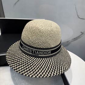 PRADA Пальто, шляпа в стиле знатной дамы, изготовлена из высокока