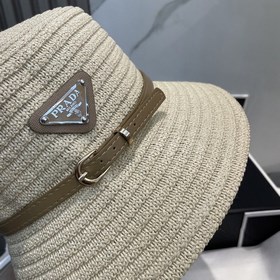 PRADA Пальто, шляпа в стиле знатной дамы, изготовлена из высокока