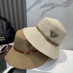 PRADA Пальто, шляпа в стиле знатной дамы, изготовлена из высокока