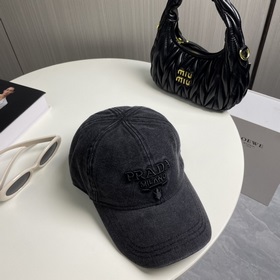 Рыбацкая кепка Prada с вышитыми буквами Оригинальный дизайн, прив