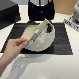 PRADA Новая классическая бейсболка. Версия для покупки через поср