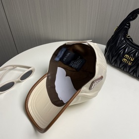 【Prada】 Новая модель весна-лето 2025 от Prada, широко известная р